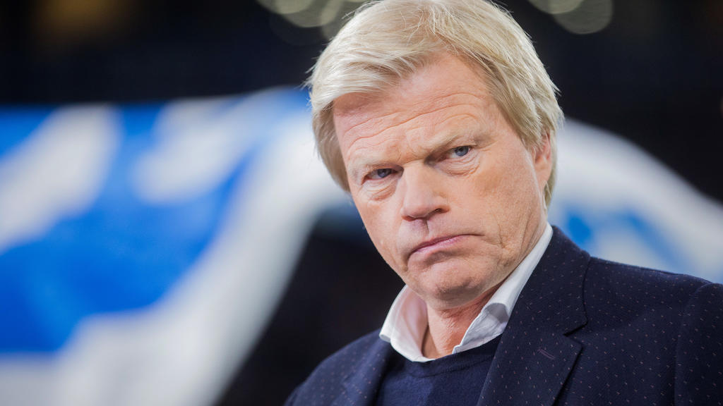 ARCHIV - 17.01.2020, Nordrhein-Westfalen, Gelsenkirchen: Fußball: Bundesliga, FC Schalke 04 - Borussia Mönchengladbach, 18. Spieltag in der Veltins Arena. Oliver Kahn, Vorstandsmitglied des FC Bayern München, vor dem Spiel. (zu dpa "Kahn mahnt Fußbal
