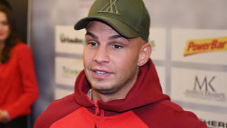 ARCHIV - 13.01.2019, Nordrhein-Westfalen, Gummersbach: Der Sänger Pietro Lombardi kommt zum Prominentenspiel im Rahmen des Hallenfußballturniers «Schauinsland Reisen Cup». (Zu dpa: «Pietro Lombardi zeigt seine neue Freundin») Foto: Henning Kaiser/dpa +++ dpa-Bildfunk +++