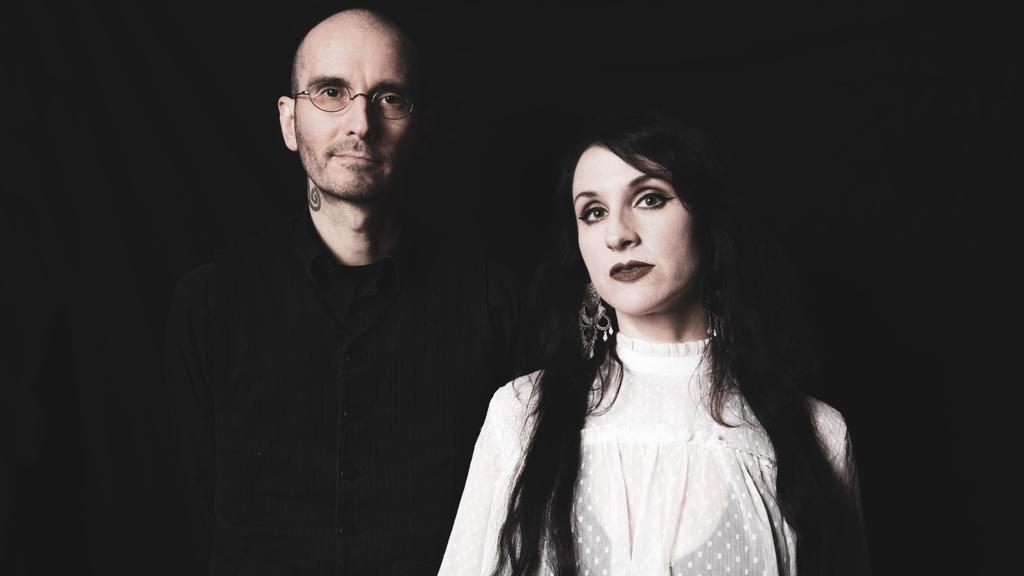 Am 30. Oktober erscheint das Album von Dr. Bianca Stücker und Dr. Mark Benecke.