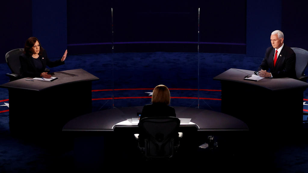 FILE PHOTO: Things heated up, but only to a simmer, not a boil. "Mr. Vice President, I'm speaking," Harris said when Pence interrupted her during a discussion on taxes. Pence let her finish. REUTERS/Brian Snyder/File Photo