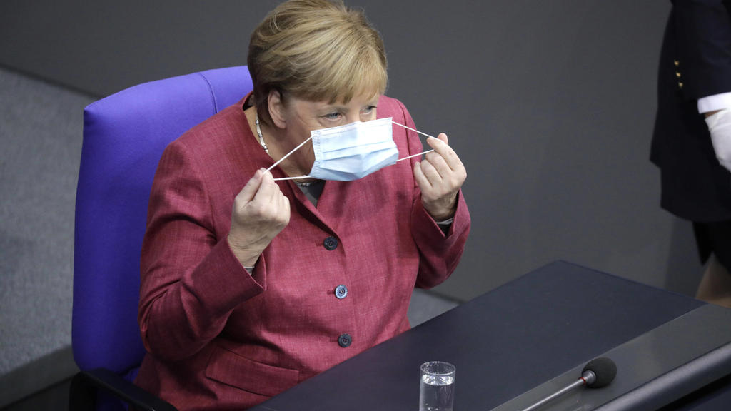 Angela Merkel, Bundeskanzlerin, CDU, Generaldebatte zum Bundeshaushalt im Deutschen Bundestag, DEU, Berlin, 30.09.2020 *** Angela Merkel, Federal Chancellor, CDU, General debate on the federal budget in the German Bundestag, DEU, Berlin, 30 09 2020