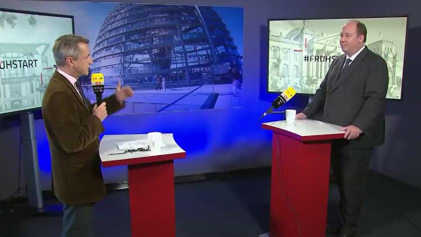 Helge Braun im Gespräch mit RTL-Politikchef Nikolaus Blome