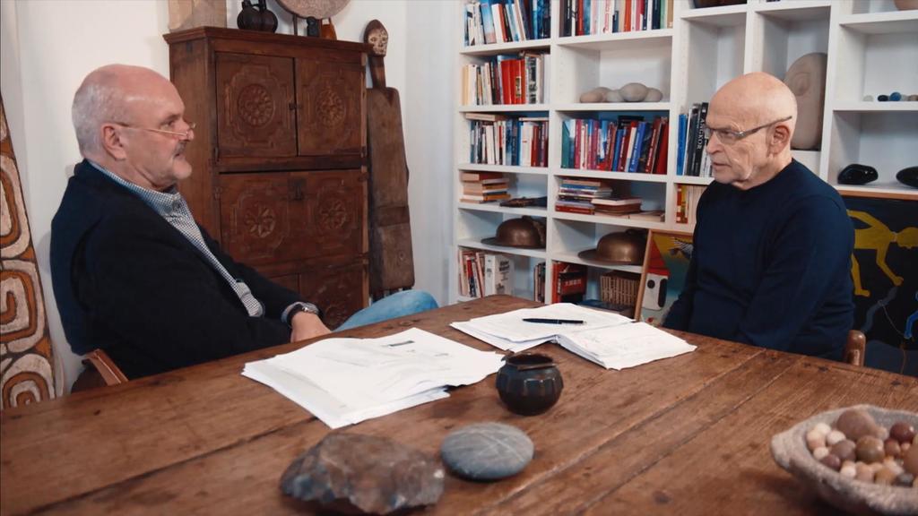 Ex-DRK-Präsidiumsmitglied Markus Ostermeier im Gespräch mit Günter Wallraff.