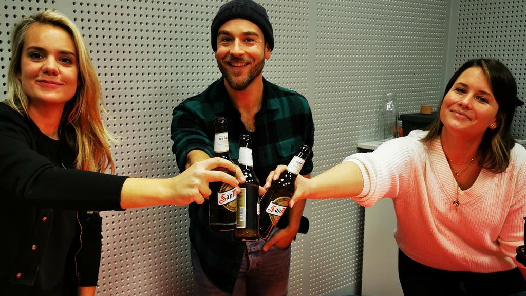 Eric Schroth und Gaybe begrüßen Ricarda Hofmann in der neuen Podcast-Folge.