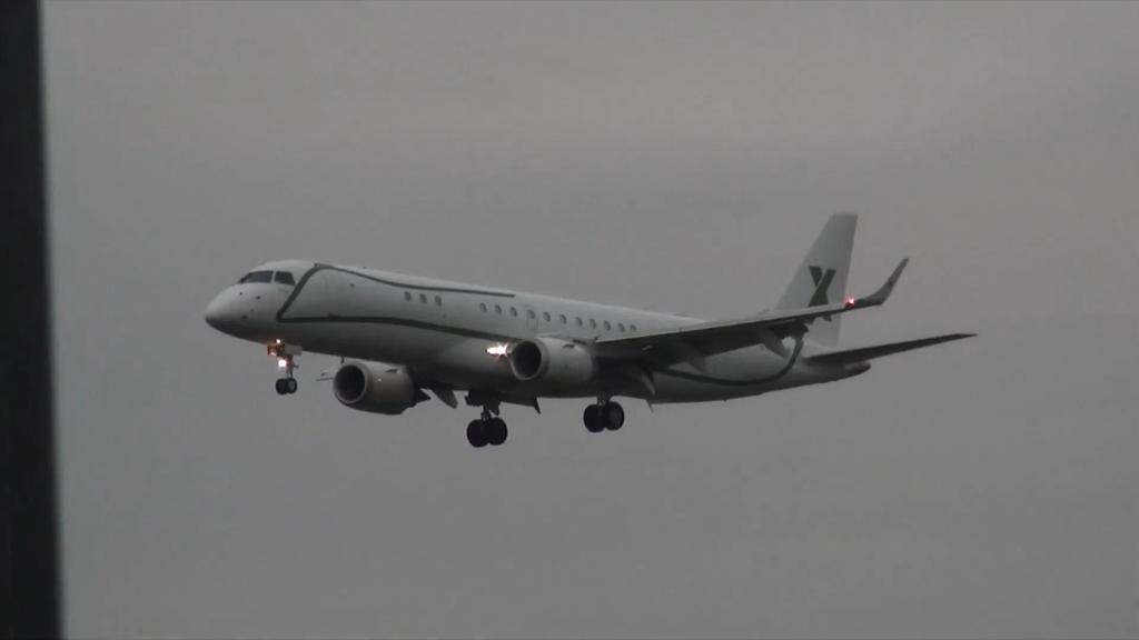 Heidi Klums Privatjet, mit dem sie nach Deutschland geflogen ist