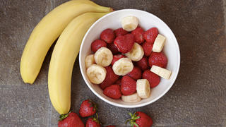 Erdbeeren und Bananen