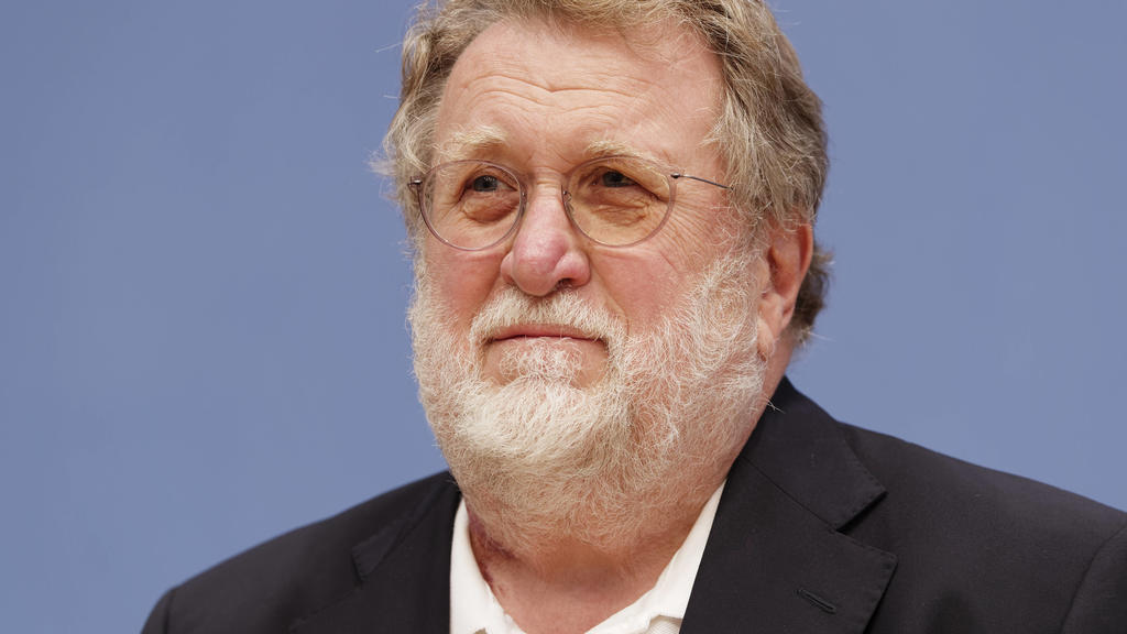 Thomas Mertens Mitte Oktober auf einer Bundespressekonferenz zur Bedeutung der Grippeschutzimpfung in Zeiten der Corona-Pandemie