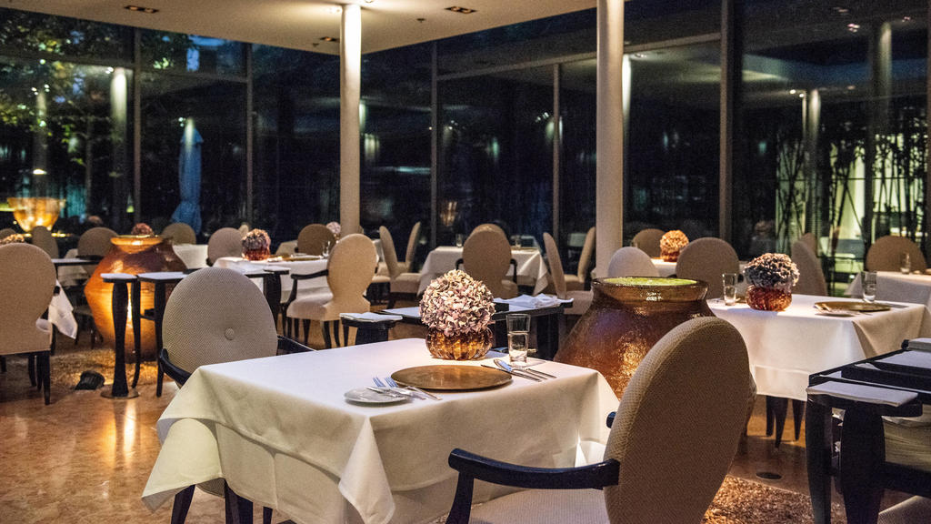 2 Sterne Restaurant Raumansicht Berlin Berlin Deutschland *** 2 stars restaurant room view Berlin Berlin Germany