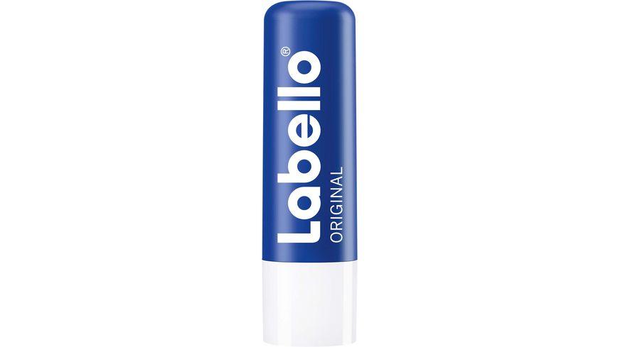 Der Labello-Lippenpflegestift sorgt für pralle Lippen.