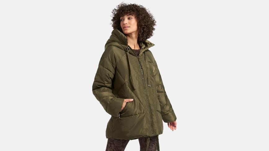 Weite Puffer-Jackets.