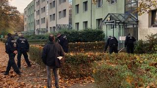 Berlin-Treptow: Polizei sucht nach Küchenmessern