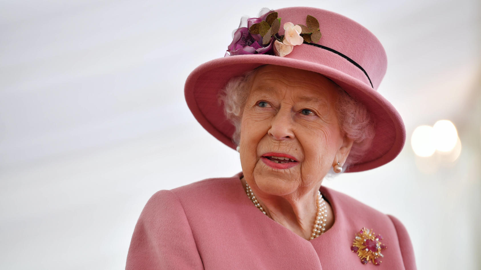 Queen Elizabeth zeigt sich überraschend in London