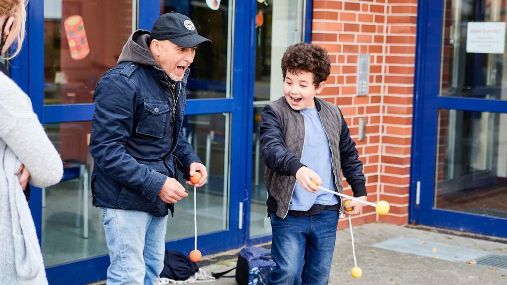 Schauspieler Erdoğan Atalay engagiert sich für den RTL-Spendenmarathon