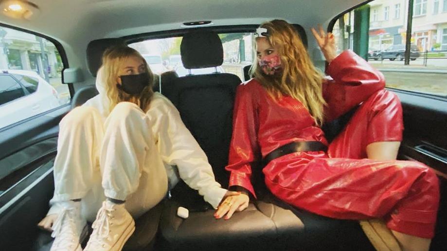 Leni Klum und Mama Heidi auf dem Weg zu „Germany’s Next Topmodel“.