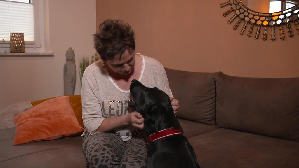 Susanne und Pflegehündin Nala