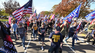  November 15, 2020, Washington, District of Columbia, US: Washington, DC - 111420 Tens of thousands of Trump supporters march up Constitution Ave on November 14, 2020 toward the Supreme Court Justice building during a rally in Washington, District of Columbia in support of Trump. Washington US - ZUMAs63_ 20201115_znp_s63_004 Copyright: xEssdrasxM.xSuarezx
