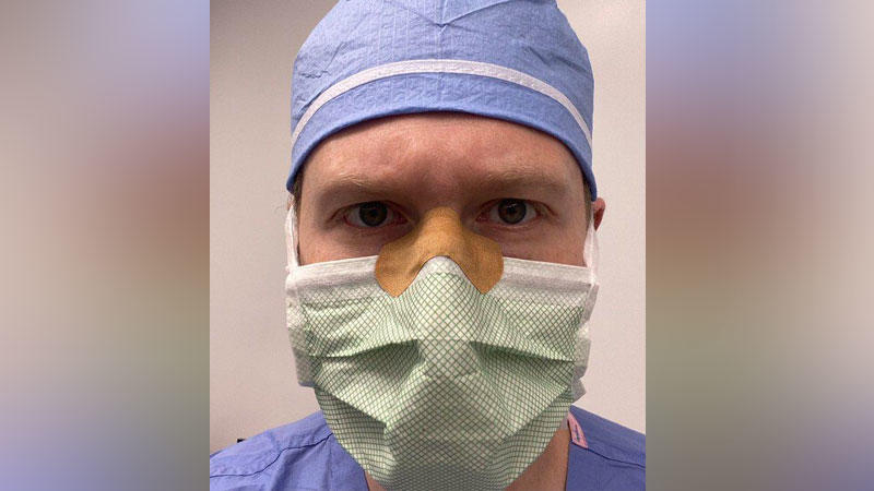 Daniel M. Heiferman Mann, weiß, wovon er redet: Brille beschlägt nicht, Maske sitzt!