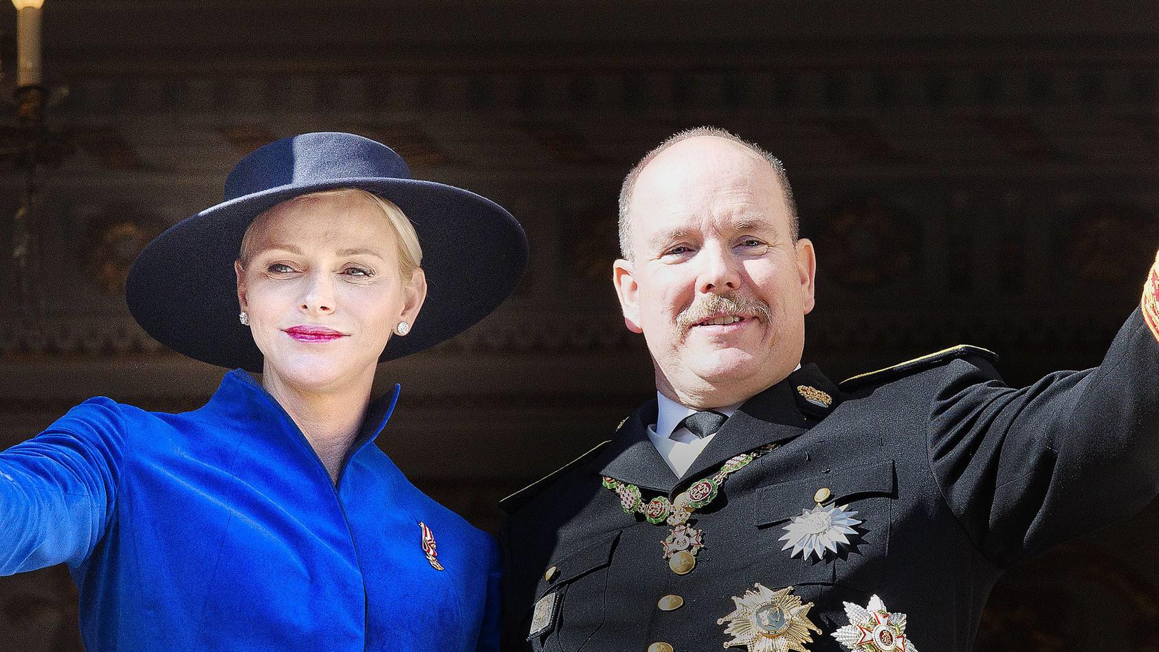 Charlène von Monaco und Fürst Albert ehren Menschen im Kampf gegen Corona. 