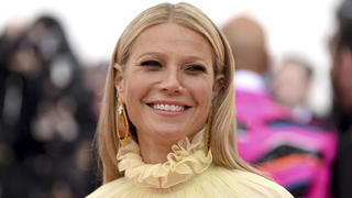 ARCHIV - 06.05.2019, USA, New York: US-Schauspielerin Gwyneth Paltrow kommt zu einer Benefizveranstaltung des Metropolitan Museum of Art Costume Institute. (zu dpa Gwyneth Paltrow feiert ihren 48. Geburtstag mit Nacktfoto) Foto: Evan Agostini/Invision/AP/dpa +++ dpa-Bildfunk +++
