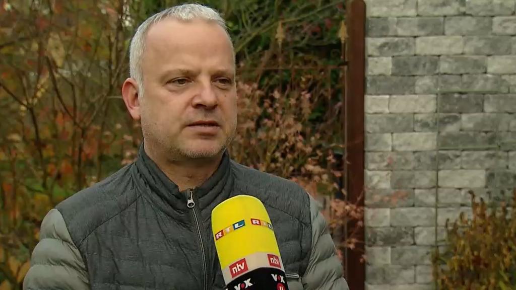 Dr. Martin Stürmer ist skeptisch, weil er befürchtet, dass wegen der Lockerungen zu Weihnachten die Corona-Infektionszahlen im Januar wieder steigen könnten.