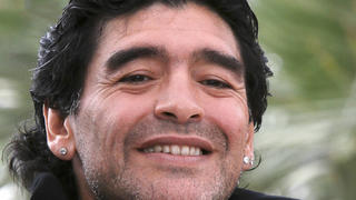  Ex-star du football argentin Diego Maradona arrive pour la premiere de film Mhuggle pendant le Festival de Cannes au Palais des Festivals de Cannes, France, 20 mai 2008 262450 2008-05-20 PUBLICATIONxINxGERxAUTxONLY Copyright: xRosaxBamex/xStarfacex STAR_262450_002