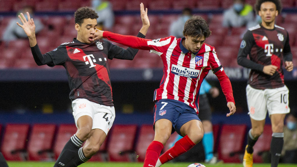 Jamal Musiala FC Bayern Muenchen, 42, Joao Felix Atletico Madrid, 7, Leroy Sane FC Bayern Muenchen, 10 GER, Atletico de Madrid vs. FC Bayern Muenchen, Fussball, Champions League, Gruppenspiel, Saison 2020/2021, 01.12.2020 GER, Atletico de Madrid vs.