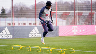 MUNICH, GERMANY - NOVEMBER 30:  In this handout image provided by FC Bayern Muenchen Alphonso Davies of FC Bayern Muenchen works out during a training session a day before the UEFA Champions League Group A stage match between FC Bayern Muenchen and Atletico Madrid at Saebener Strasse training ground on November 30, 2020 in Munich, Germany. (Photo by Handout/FC Bayern via Getty Images)