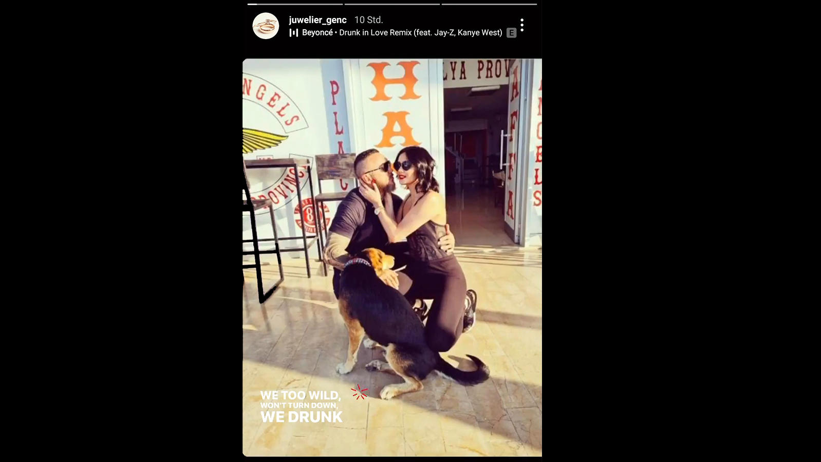 Timur A., Nathalie Volk und ein süßer Hund genießen eine sommerliche Kuscheleinheit. Das Bild wurde auf dem Instagram-Account „juwelier_genc“ geteilt und von Nathalie repostet.