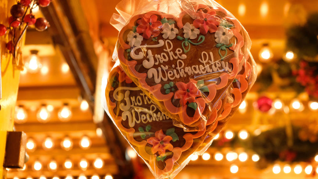 u.B.z. Eindruecke vom Weihnachtsmarkt in Duesseldorf 2019 am Niederrhein. Weihnachtsmarkt in Duesseldorf am Rhein. *** u e.g. impressions from the Christmas market in Duesseldorf 2019 at the Niederrhein Christmas market in Duesseldorf on the Rhine