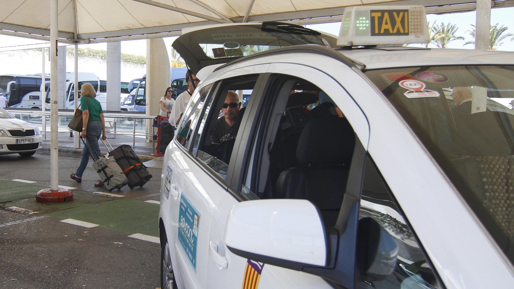 Taxifahrer der Gemeinde Calvia auf Mallorca sollen ab sofort etwas Deutsch können.