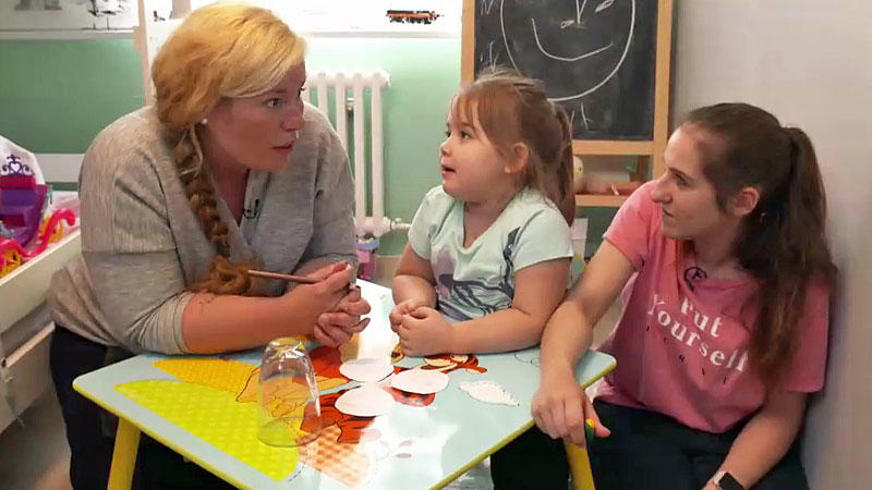 Funktioniert die Hund-Kind-Methode bei Ayla? Die 4-Jährige bringt ihre Eltern und ihre kleine Schwester regelmäßig an die Grenzen.