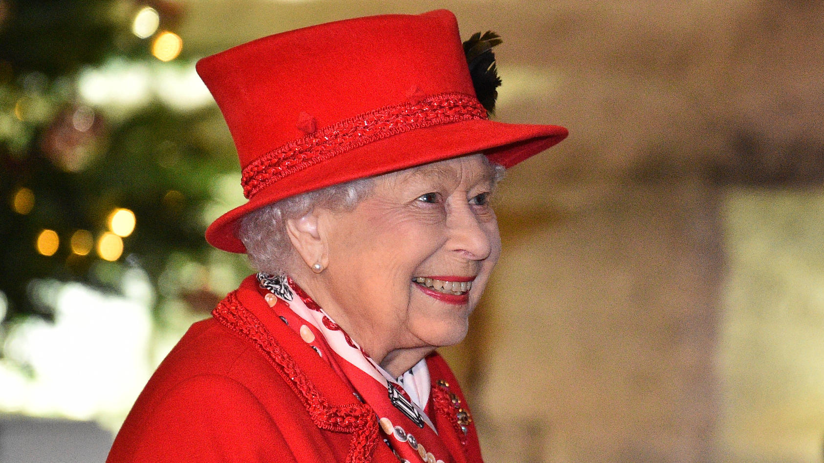 Nach ihrer Weihnachtsansprache an das Volk meldet sich Queen Elizabeth II. auch nochmal zum Start ins neue Jahr mit einem emotionalen Statement.