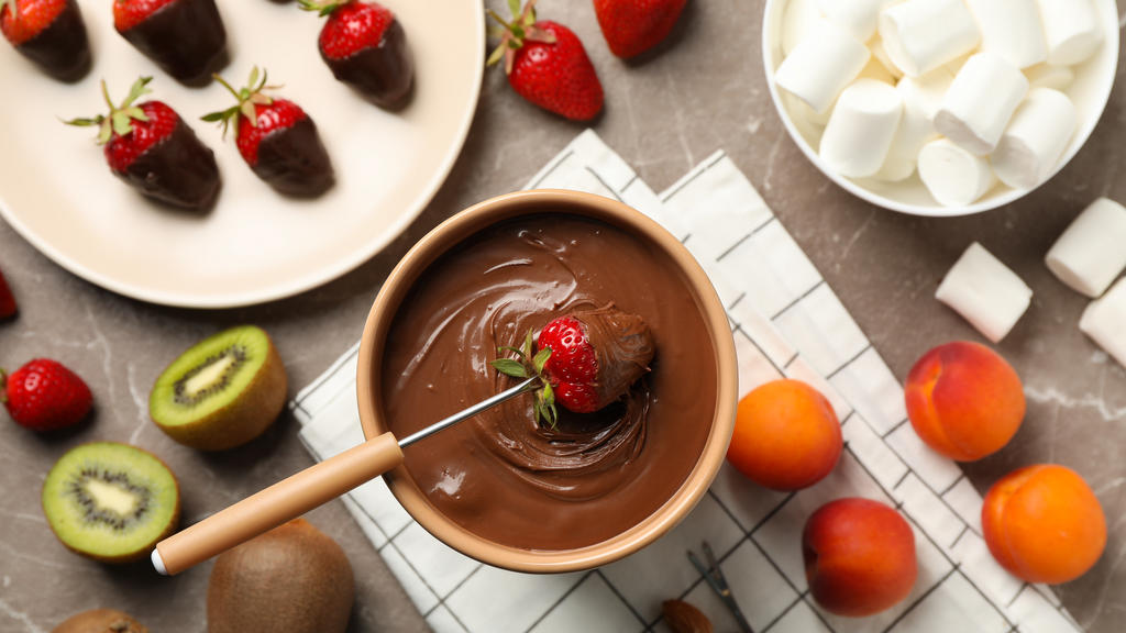 Schokoladenfondue mit Obst