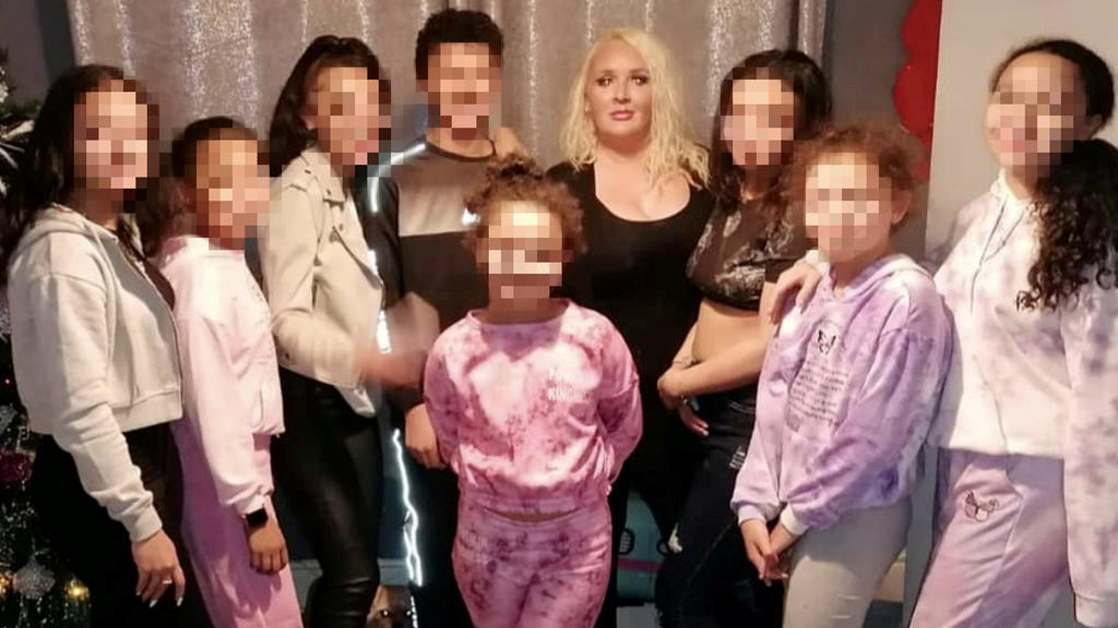 Die achtfache Mama Marie Buchan bekam Corona und musste sich in einem Zimmer in ihrem Haus isolieren.