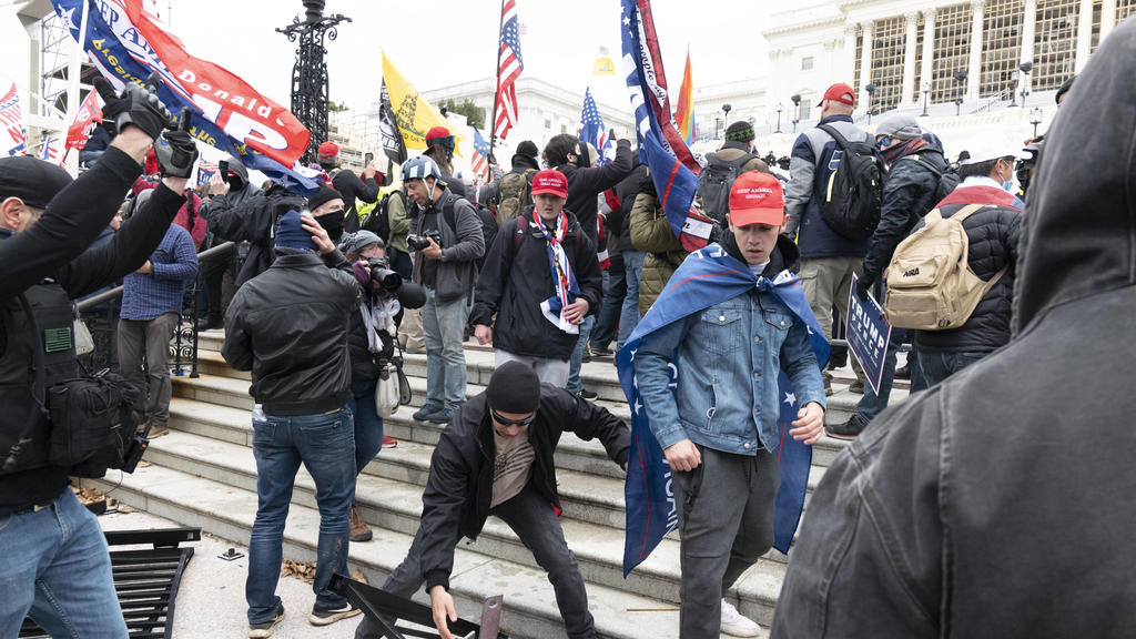 January 6, 2021, Washington, District of Columbia, USA: Trump supporters take over the steps of the Capitol on Wednesday, as the Congress works to certify the electoral college votes. Washington USA - ZUMAp140 20210106_zap_p140_015 Copyright: xBrian