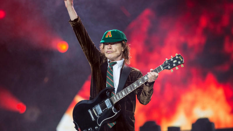 Angus Young Bestatigt Dass Axl Rose Keine Neuen Songs Mit Ac Dc Schrieb