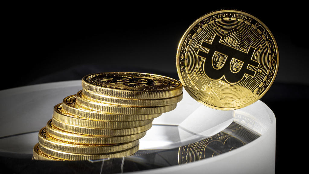 Bitcoin ist die weltweit führende Kryptowährung. IN den letzten Jahren ist sie im Wert stark gestiegen.