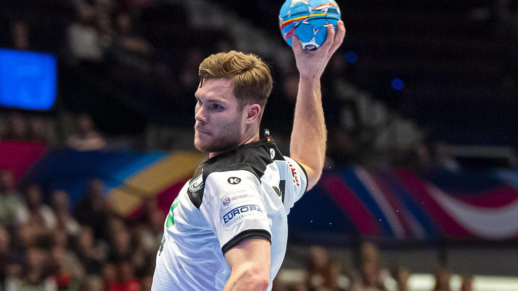 Handball, Maenner: EM 2020, Hauptrunde, Gruppe 1, Tschechische Republik - Deutschland Johannes Golla Deutschland / SG Flensburg Wien Stadthalle Wien Oesterreich *** Handball, Men EM 2020, Main Round, Group 1, Czech Republic Germany Johannes Golla Ge