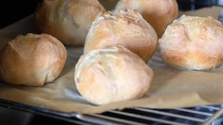 Aufbackbrötchen