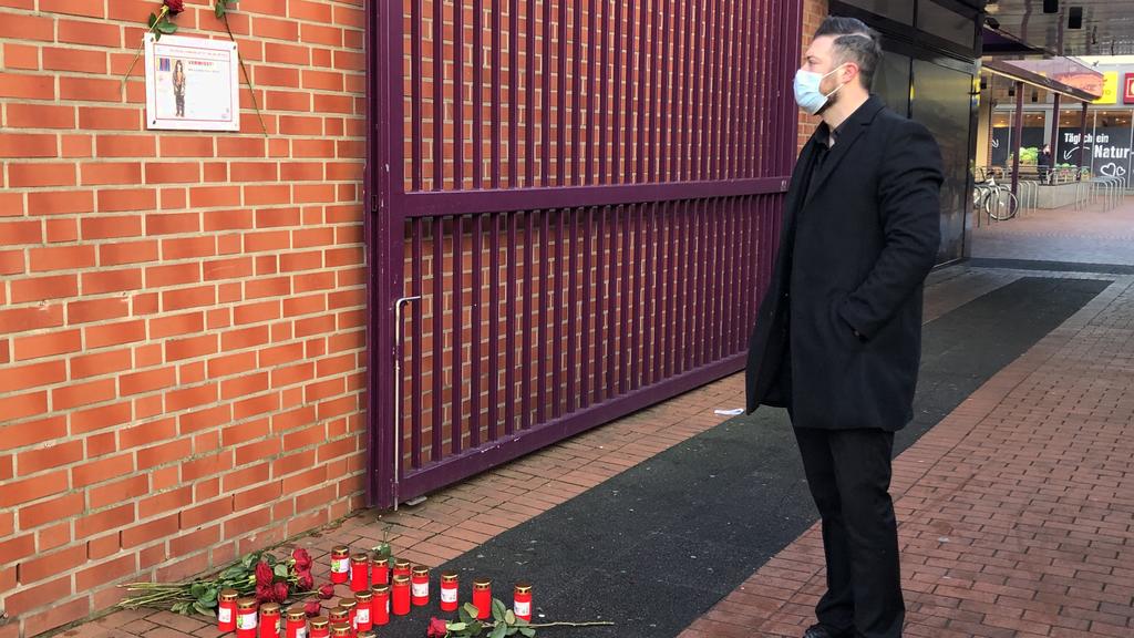 Hilals Bruder Abbas Ercan an dem Ort, wo die damals 10-Jährige verschwand