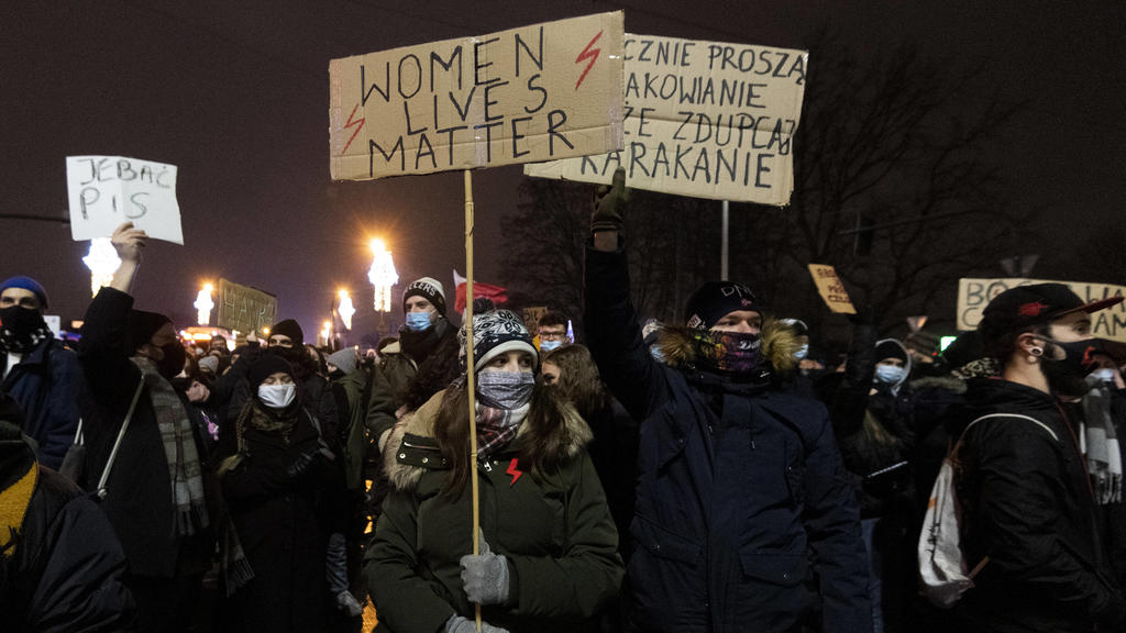 In Polen sind Abtreibungen laut eines neuen Gesetzes beinahe vollständig verboten.