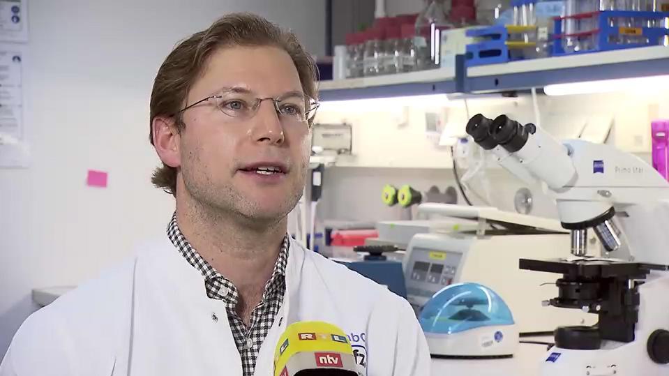 Prof. Dr. Mathias Heikenwälder vom Deutschen Krebsforschungszentrum in Heidelberg hat ein ehrgeiziges Ziel.