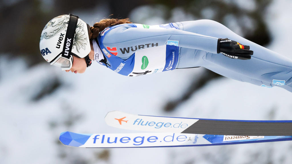 Ski jumping, Skispringen, Ski, nordisch - FIS WC Ramsau RAMSAU,AUSTRIA,17.DEC.20 - NORDIC SKIING, SKI JUMPING - FIS World Cup, preview, training and qualification, ladies. Image shows Juliane Seyfarth GER. PUBLICATIONxINxGERxHUNxONLY GEPAxpictures/x