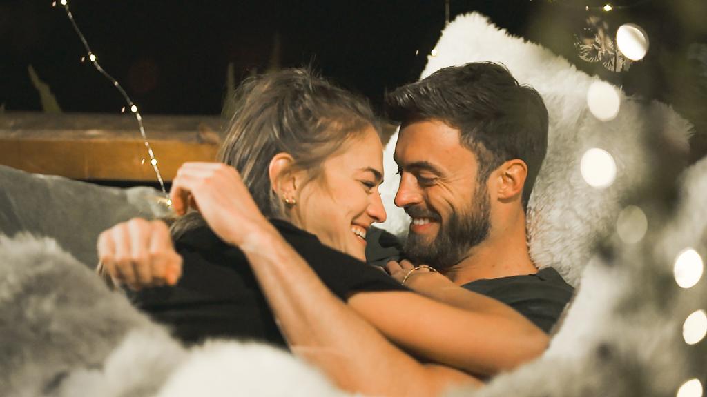 Mimi und Niko verbringen in der fünften Bachelor-Woche eine Nacht zusammen.