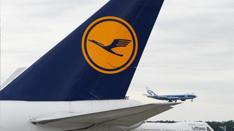 Lufthansa Beendet Trainingsfluge In Bremen Dunkler Tag