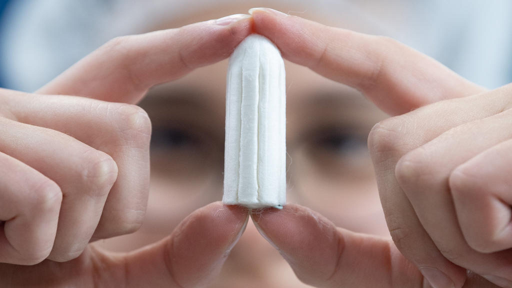 Sex während der Tage? Und wohin mit dem Tampon? Auch hiermit hilft Dr. Sommer weiter