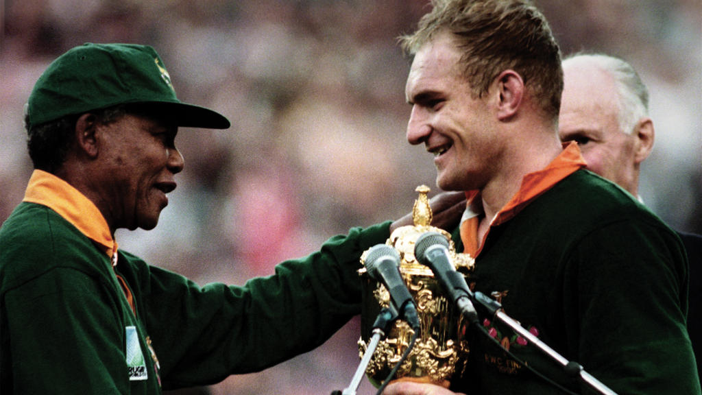Nelson Mandela kämpfte um Gleichberechtigung – und wurde damit praktisch zum 16. Mann der südafrikanischen Rugby-Mannschaft.