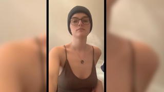 GNTM-Kandidatin Mira Folster hat Nippelpiercings und spricht offen darüber.