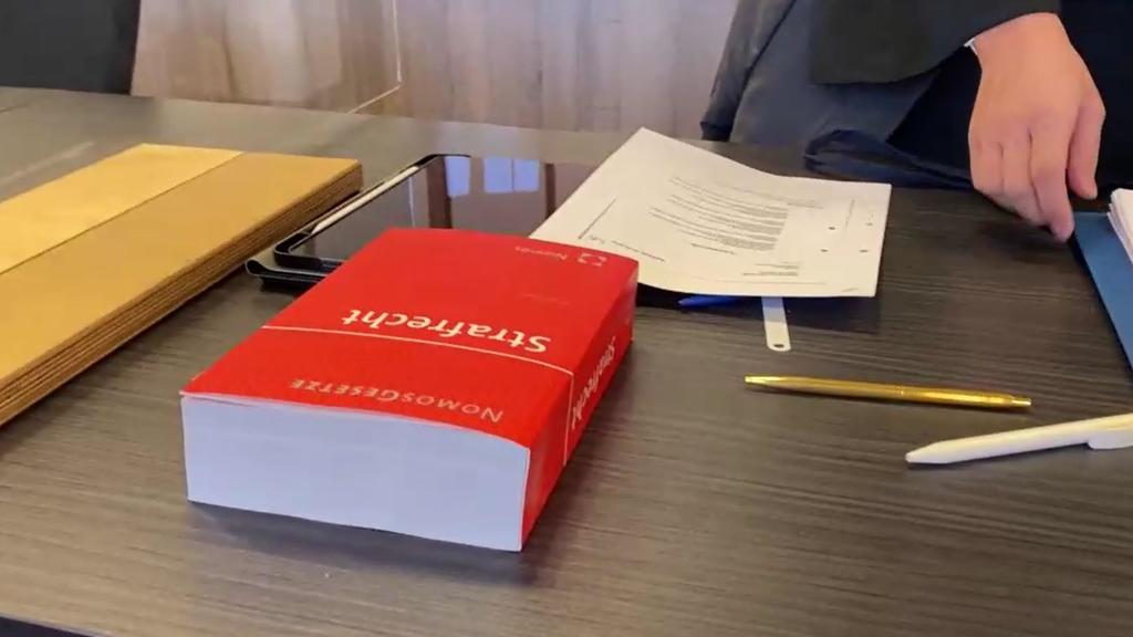 Die Verdächtigen müssen mit Haftstrafen von bis zu 15 Jahren rechnen.