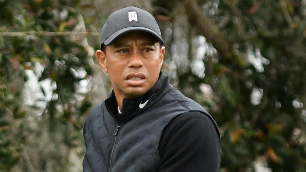 December 17, 2020, Orlando, Florida, United States: Tiger Woods prepares to tee off on the 10th hole during the pro-am round at the PNC Championship golf tournament at the Ritz-Carlton Golf Club. .Woods is paired with his 11-year-old son Charlie Orl